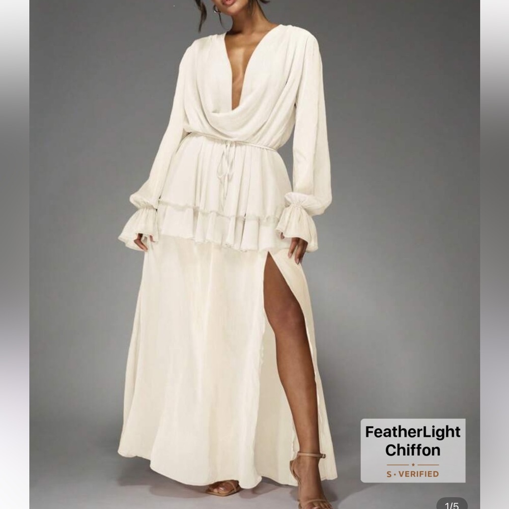 Elegant Cream Maxi Dress with Slit
